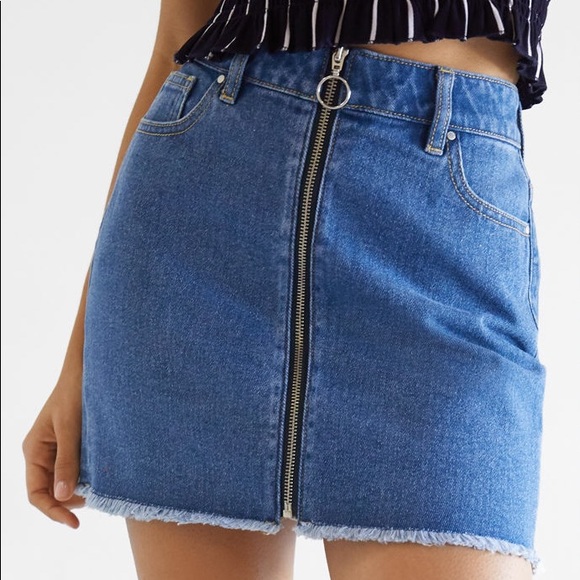 Denim zip up o ring skirt - Picture 2 of 6